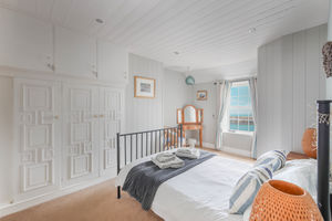 Photo 18- click for photo gallery